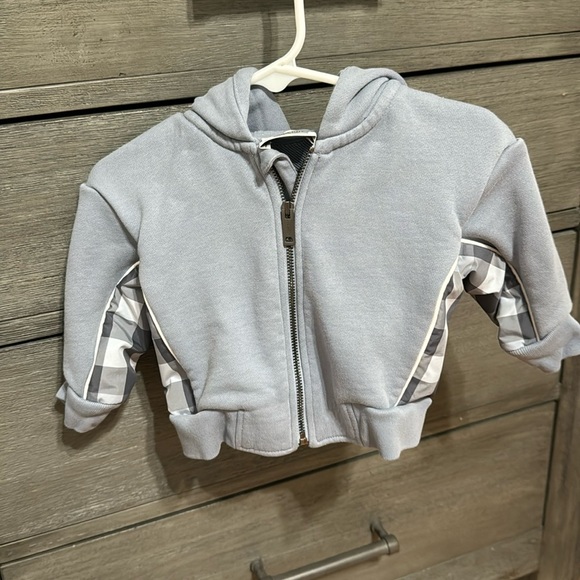BURBERRY - BABY SIZE 6M BLUE ZIP GRAHAM HOODIE - Picture 2 of 5